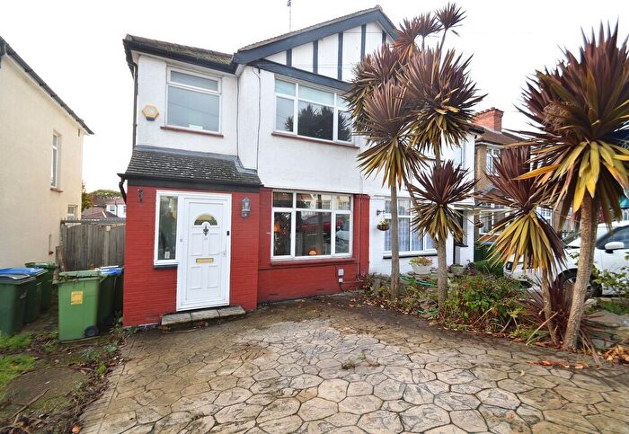 4 Bedroom Semi Detached House For Sale In Landstead Road, London, SE18