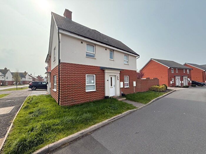 3 Bedroom Semi-Detached House For Sale In Herald Street, Broughton, Aylesbury, HP22