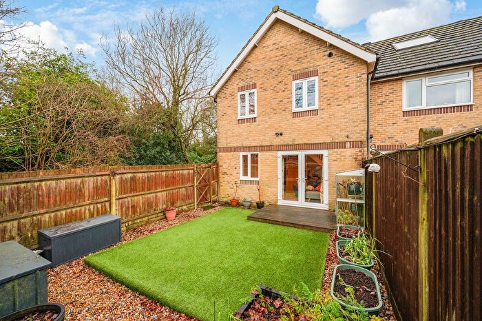 2 Bedroom End Of Terrace House For Sale In Crowhurst Mead, Godstone, RH9