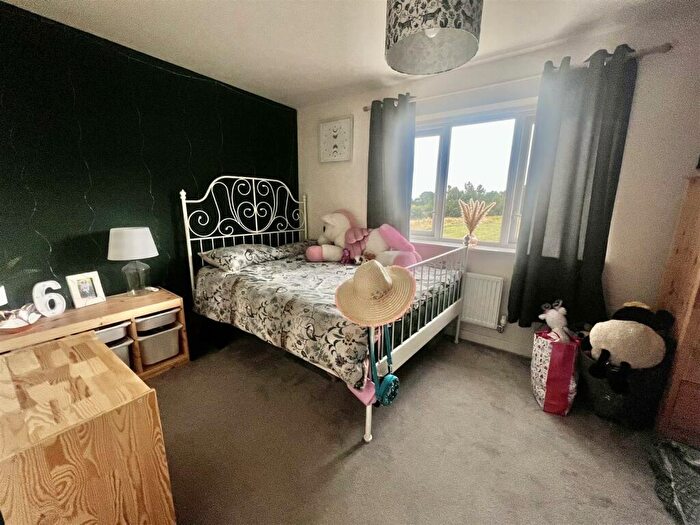 2 Bedroom Semi-Detached House For Sale In Haydock Drive, Darlington, DL1