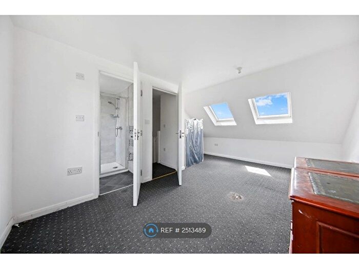 4 Bedroom Terraced House To Rent In Lawrence Avenue, London, E12