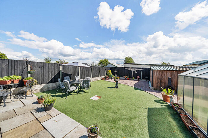 2 Bedroom Bungalow For Sale In Wild Hill, Sutton-in-Ashfield, Nottinghamshire, NG17