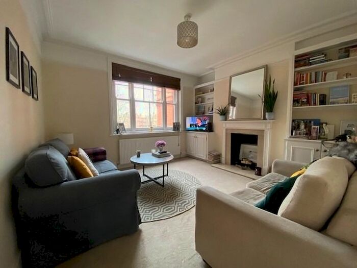 2 Bedroom Flat To Rent In Queen's Club Gardens, London, W14