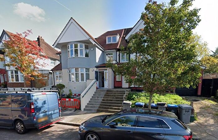 3 Bedroom Flat To Rent In Hillside Avenue, Wembley, Greater London, HA9