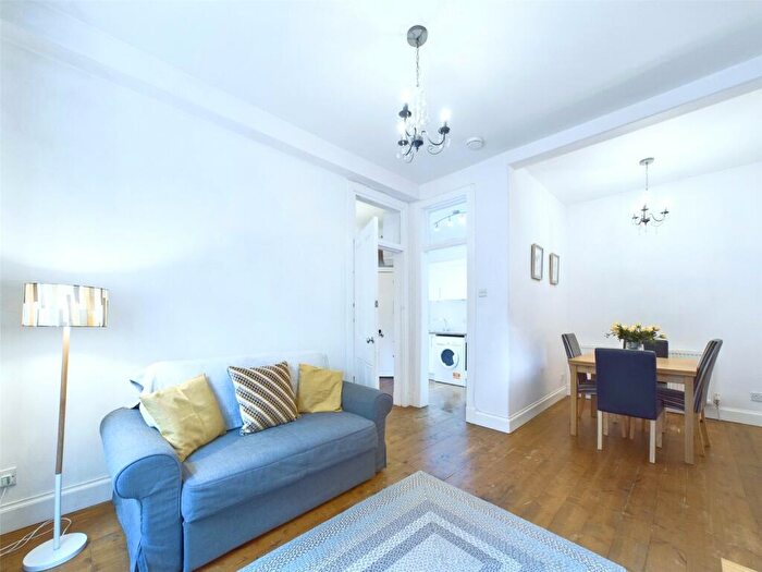 1 Bedroom Apartment For Sale In Smithfield Street, Gorgie, Edinburgh, EH11