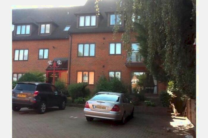 1 Bedroom Flat To Rent In Arden Grange, Avenue Road, London, N12