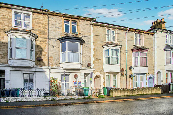 1 Bedroom Apartment To Rent In Albert Street, Ventnor, PO38