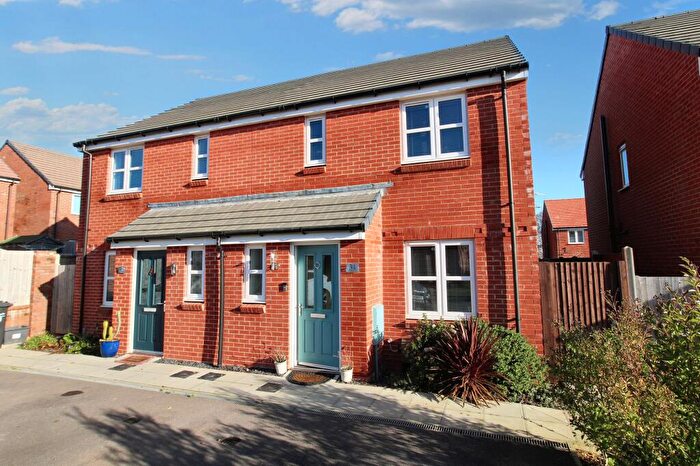 3 Bedroom Semi Detached House For Sale In Longspee Lane, Salisbury, SP2