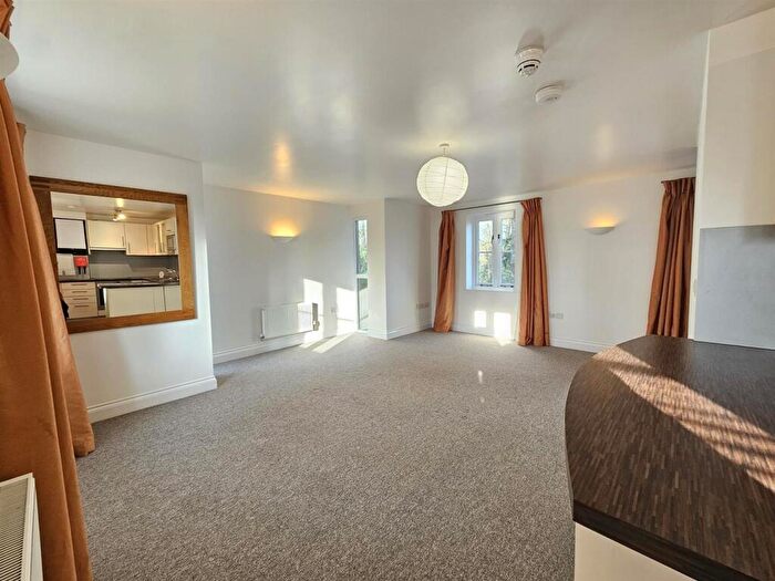 2 Bedroom Flat To Rent In Flat, Old Paper Mill, Ditton Walk, Cambridge, CB5