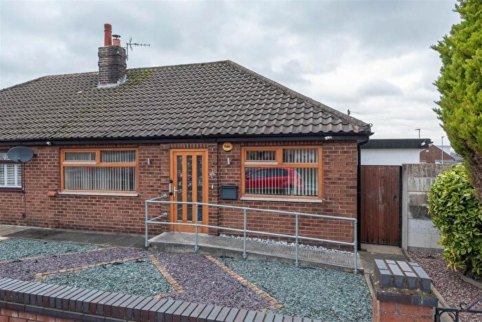 2 Bedroom Semi-Detached Bungalow For Sale In Rydal Avenue, Orrell, Wigan, WN5