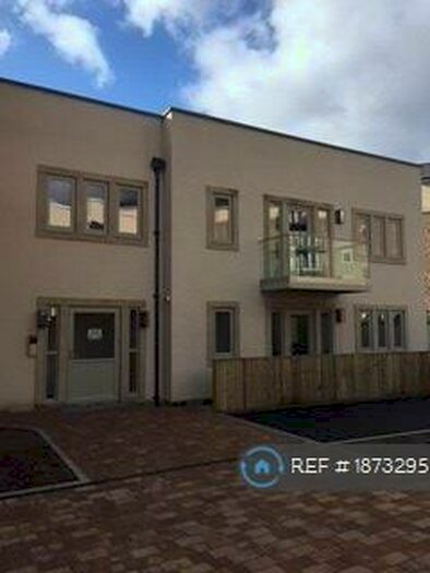2 Bedroom Flat To Rent In Corn Mill Fold, Leeds, LS18