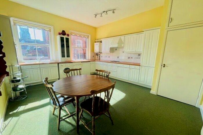 2 Bedroom Flat To Rent In Prince Of Wales Road, Cromer, NR27