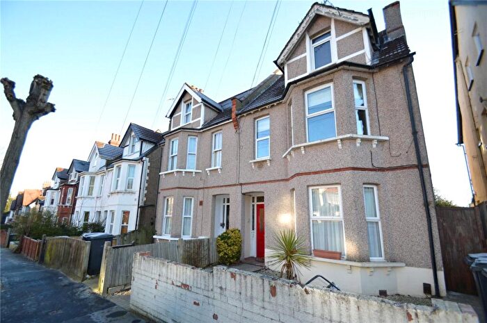 2 Bedroom Apartment To Rent In Blenheim Park Road, South Croydon, CR2