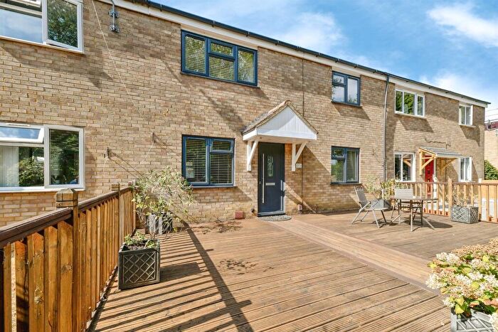 4 Bedroom Terraced House For Sale In York Road, Stevenage, SG1