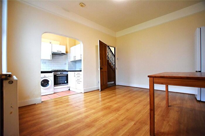 3 Bedroom Terraced House To Rent In Silverleigh Road, Thornton Heath, CR7