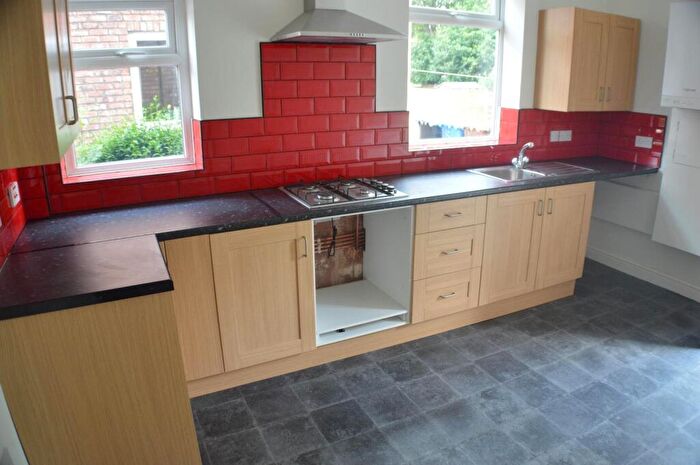 3 Bedroom Semi Detached House To Rent In Birch Road, Worsley, M28