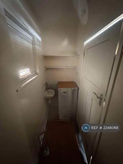 1 Bedroom Flat To Rent In College Road, Llandaff North, Cardiff, CF14