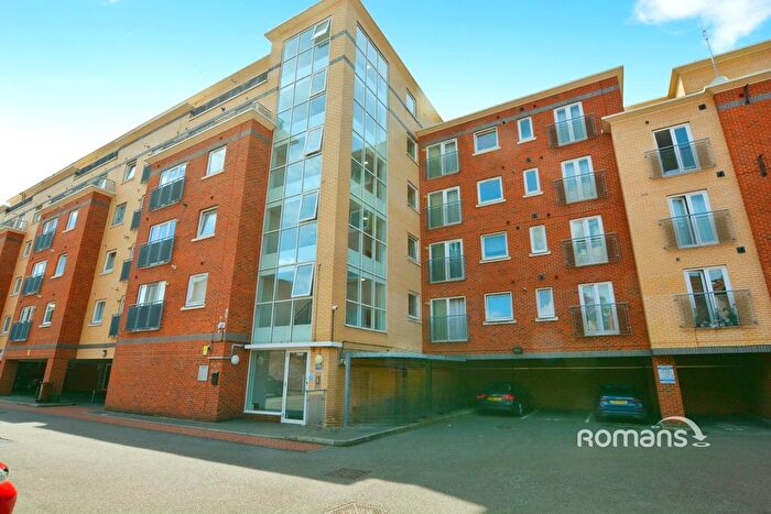 3 Bedroom Flat To Rent In Riverbank Point, High Street, Uxbridge, UB8