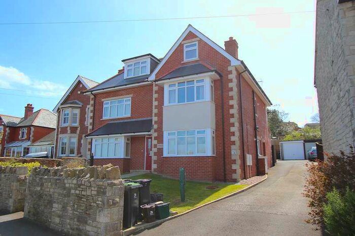 2 Bedroom Maisonette Flat To Rent In High Street, Swanage, BH19