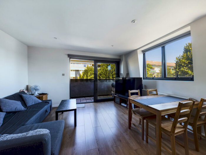 1 Bedroom Flat To Rent In Lower Road, London, SE16