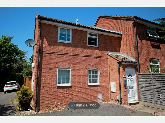 1 Bedroom Maisonette To Rent In Twyford Drive, Stopsley, LU2