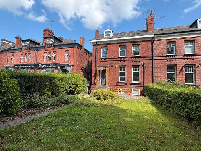 2 Bedroom Flat To Rent In Otley Road, Far Headingley, Leeds, LS16