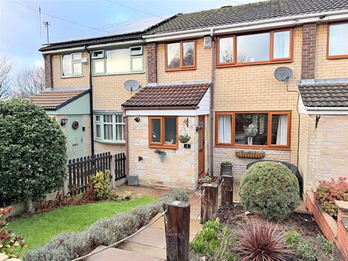 3 Bedroom Mews For Sale In Lime Grove, Stalybridge, SK15