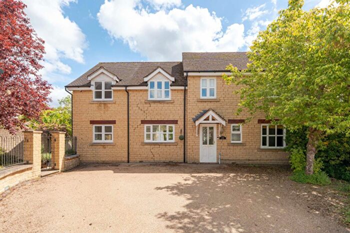 4 Bedroom Detached House For Sale In Maple House, Hodgson Close, Fritwell, Oxfordshire, OX27