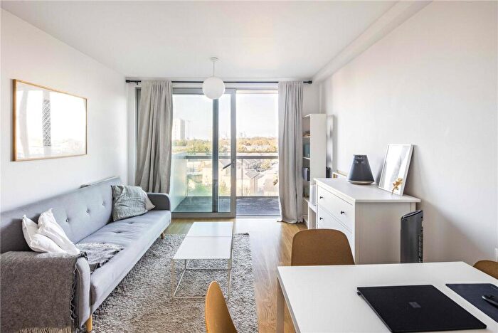 1 Bedroom Flat To Rent In Devons Road, Bow, London, E3