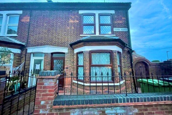 2 Bedroom Property To Rent In York Road, King's Lynn, PE30