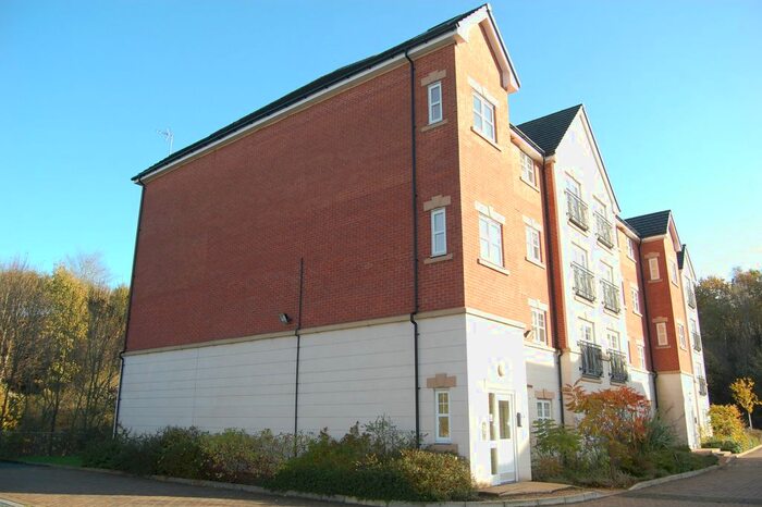 2 Bedroom Flat To Rent In Astley Brook Close, Bolton, BL1