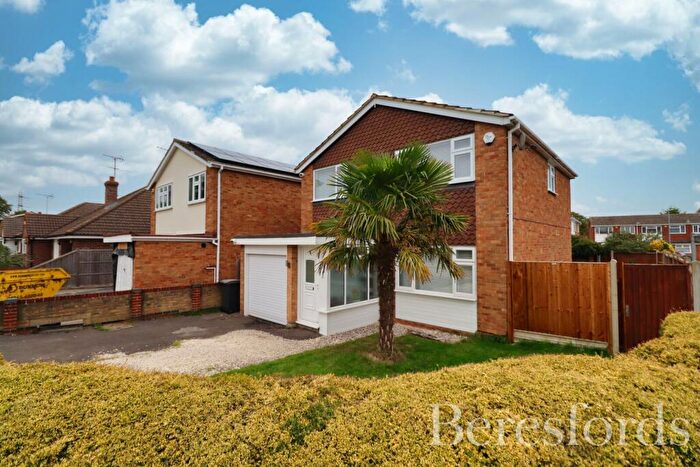 4 Bedroom Detached House For Sale In Manor Road, South Woodham Ferrers, CM3