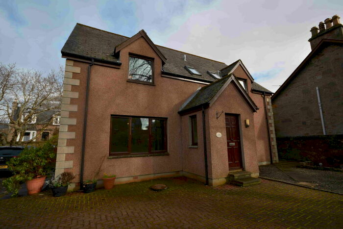 6 Bedroom Detached House To Rent In Southside Road, Inverness, Highland, IV2