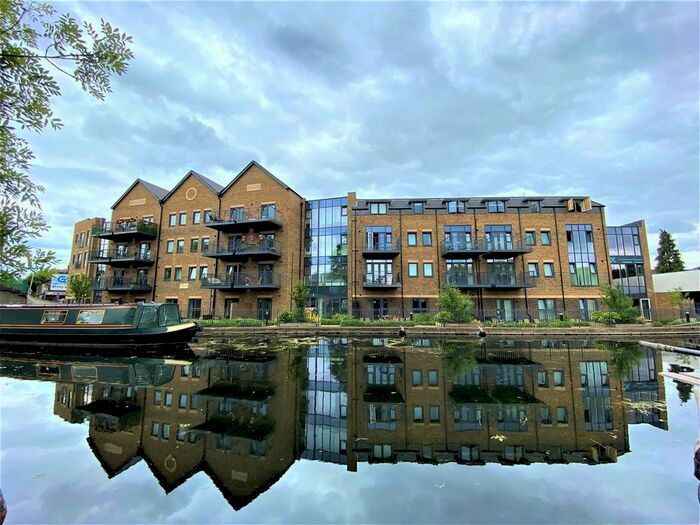 2 Bedroom Flat To Rent In Daneshill House, Waterloo Wharf, Waterloo Road, Uxbridge, UB8