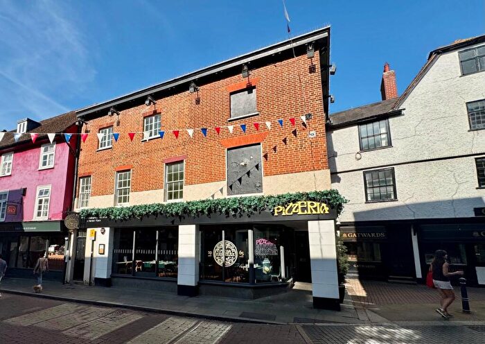 2 Bedroom Apartment To Rent In Market Place, Hitchin, SG5