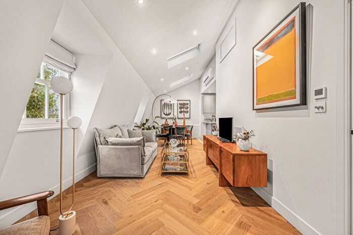 2 Bedroom Flat To Rent In Charlotte Street, Fitzrovia, W1T