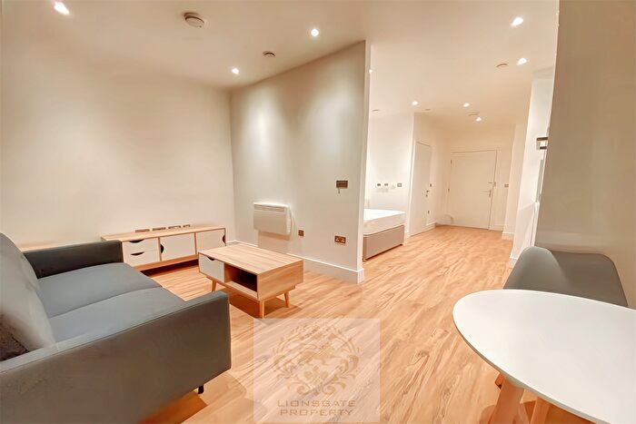 Studio To Rent In Westgate House, West Gate, W5