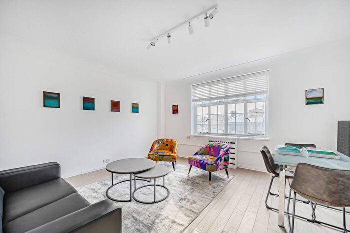 1 Bedroom Flat To Rent In Drayton Gardens, Chelsea, London, SW10