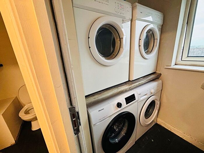 1 Bedroom Property To Rent In Colliery Road, Church Gresley, Swadlincote, DE11