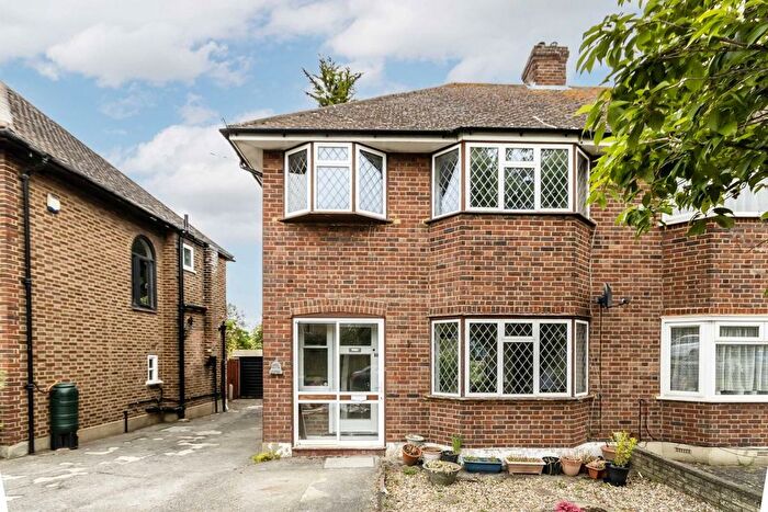 3 Bedroom Property To Rent In Surbiton Hill Park, Surbiton, KT5