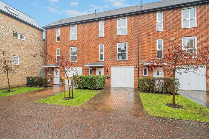 3 Bedroom Town House For Sale In Brunel Way, Havant, PO9