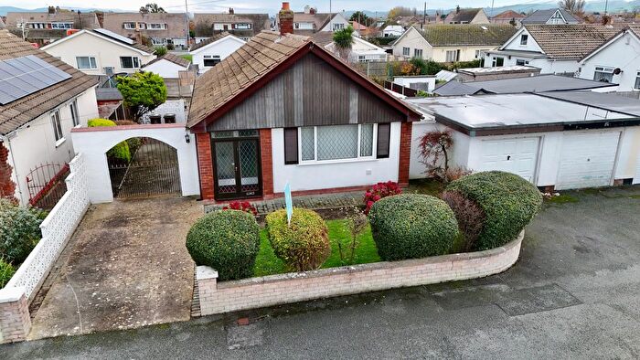 2 Bedroom Bungalow For Sale In Kinmel Close, Kinmel Bay, LL18