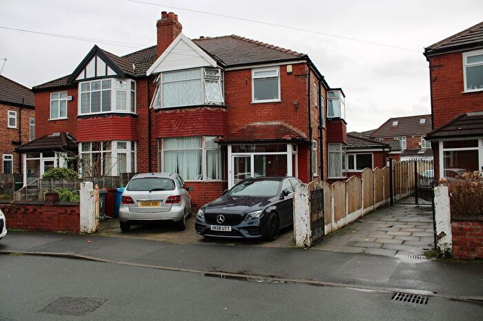 5 Bedroom Semi Detached House For Sale In Woodside Road, Chorlton, Manchester., M16