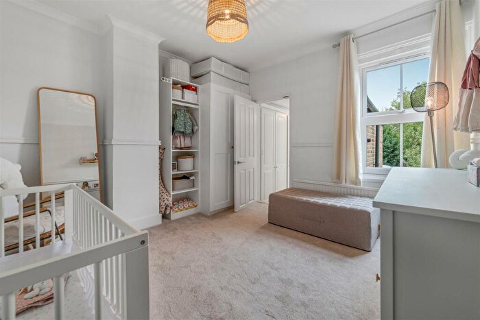 2 Bedroom End Of Terrace House For Sale In Elm Road, Windsor, SL4