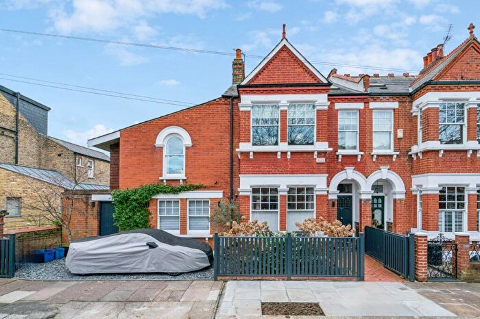 4 Bedroom Semi-Detached House For Sale In Rectory Road, Barnes, SW13