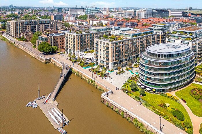 2 Bedroom Flat For Sale In Distillery Wharf, Regatta Lane, Hammersmith And Fulham, London, W6