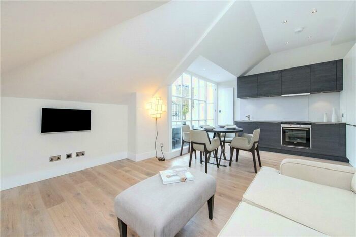 2 Bedroom Apartment To Rent In Tregunter Road, London, SW10