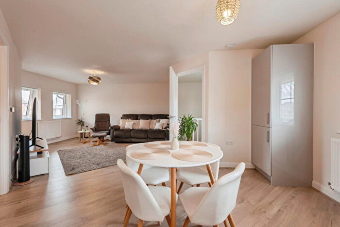 2 Bedroom Maisonette For Sale In Belpaire Close, Lower Stondon, Henlow, SG16