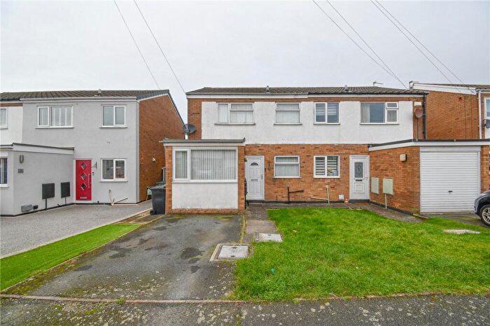 3 Bedroom Semi Detached House For Sale In Farnworth Avenue, Leasowe, Wirral, CH46