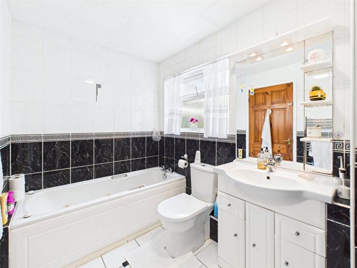 2 Bedroom Bungalow For Sale In Gonvena, Wadebridge, Cornwall, PL27